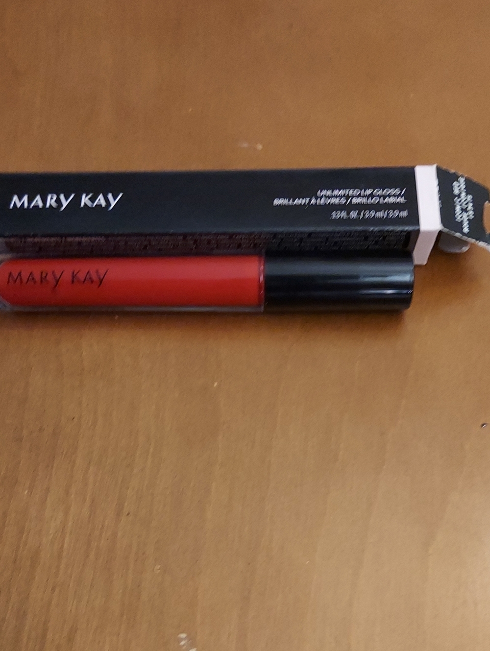 Mary Kay Red Liquid Lip Gloss - Vibrant Shine ICONIC RED